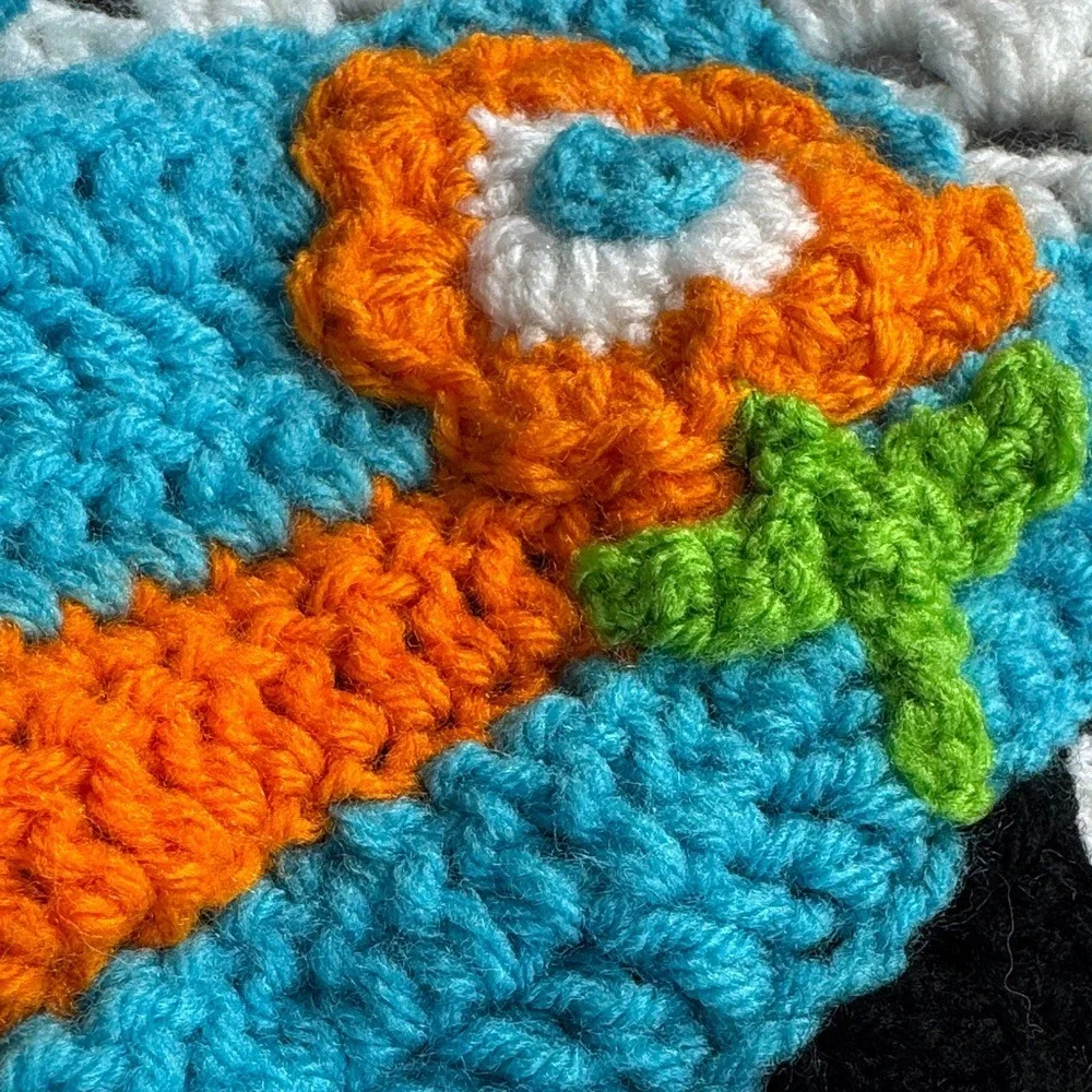 Handmade‎ Crochet Baby Blanket Penguin Bunny Reversible White Teal Granny Square